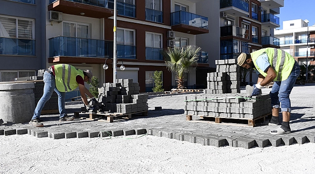 Kuşadası Belediyesi, kente yeni yollar kazandırmaya devam ediyor