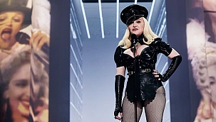 Madonna'ya sahneye geç çıkıyor diye dava açıldı!