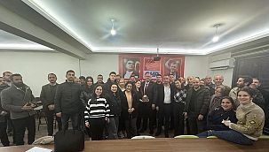 Menderes'in Başkan adayına sürpriz kutlama