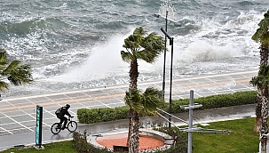 Meteoroloji'den İzmir için şiddetli 'fırtına' uyarısı!