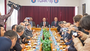 Türk-İş'ten Soyer'e tam destek