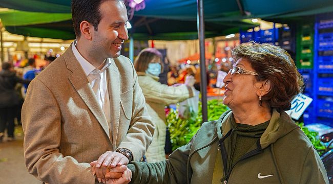 AK Partili İsmail Çiftçioğlu, Karşıyaka'yı karış karış geziyor