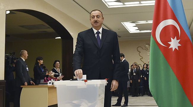 Azerbaycan cumhurbaşkanlığı seçimleri için sandık başında