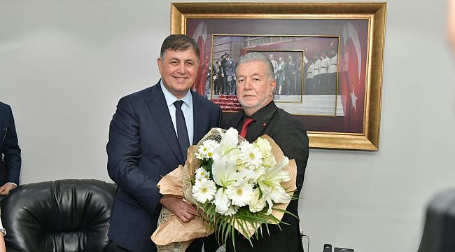 Başkan Tugay, İzmir esnafıyla bir araya geldi