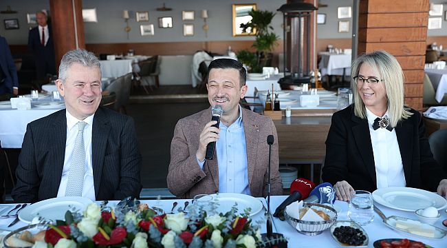 Büyükşehir Adayı Hamza Dağ'dan İZTO'ya ziyaret 