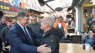 CHP Büyükşehir adayı Cemil Tugay, seçim mesaisinde 