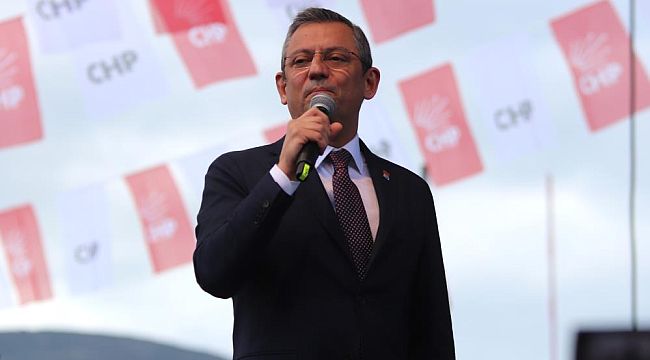 CHP Genel Başkanı Özel, Dikili'de vatandaşlarla buluştu 