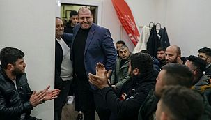 CHP Menderes adayı Çiçek gençlerle buluştu 