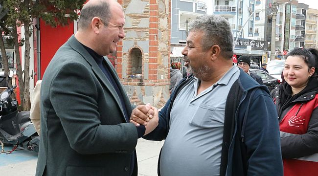 CHP Menderes adayı Çiçek pazaryeri ziyaretinde bulundu 