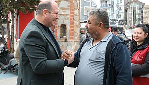 CHP Menderes adayı Çiçek pazaryeri ziyaretinde bulundu 