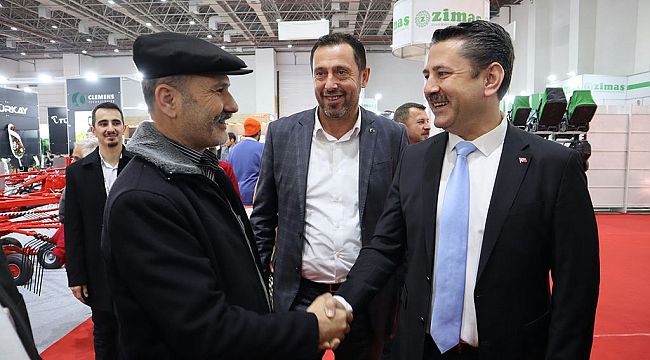 Cumhur İttifakı Kemalpaşa adayı Galip Atar'dan fuara ziyaret 