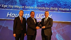 Egeli yaş meyve sebze ihracatçılarına büyük ödül