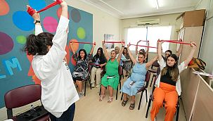 Gaziemirli anneler Gebe Okulu'nda doğuma hazırlanıyor 