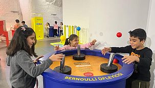 Gaziemirli çocukla tatili dolu dolu geçirdi 