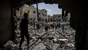 İsrail sivillerin sığındığı binaya saldırdı