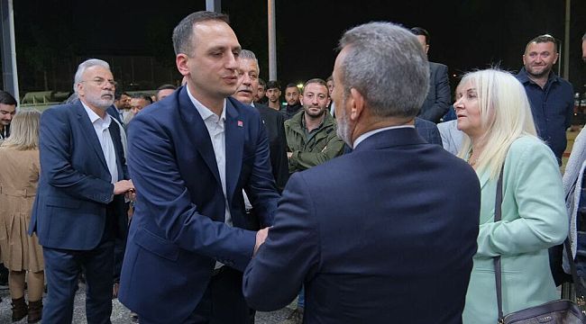 Bornova'da AK Parti'den CHP'ye geçmiş olsun ziyareti