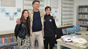 Esat Tanık'tan Liselilere Burs ve Avrupa Tatili