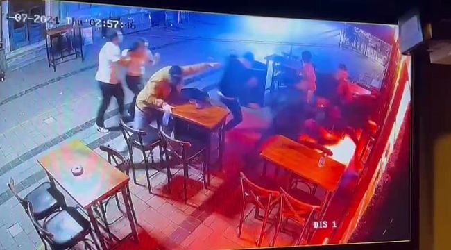 İzmir'de eğlence mekanına silahlı saldırıda canlarını zor kurtardılar