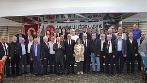 İzmir'de yaşayan Balıkesirliler iftarda buluştu