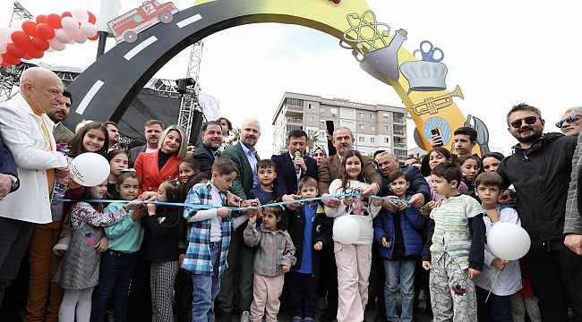 Türkiye'nin en büyük çocuk köyü, Menemen'de açıldı 