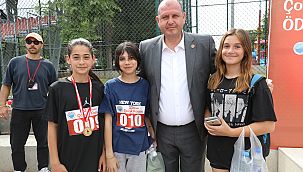 23 Nisan coşkusu Menderes'i sardı