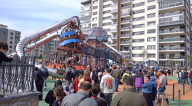 İzmir, bayram tatilinde Menemen'de buluştu