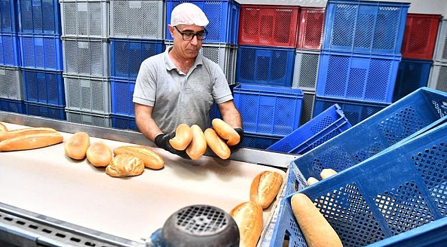 İzmir'de halk ekmek 7 TL'den 5 TL'ye düştü