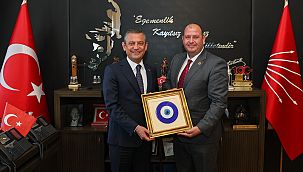 Başkan Çiçek'ten, Özel'e ziyaret