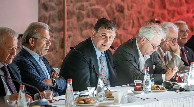 Başkan Tugay'dan İzmir Planlama Ajansı'na yeni misyon