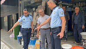 Bayraklı'da kaldırım işgallerine denetim