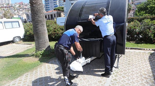 Bayraklı'nın sahil bölgesindeki karavanlar kaldırılıyor