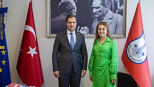 Deniz Yücel'den Başkan Mutlu'ya tebrik ziyareti