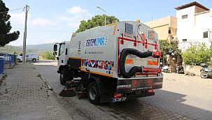 Efes Selçuk'ta bahar temizliğiyle sokaklar pırıl pırıl