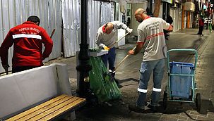 Karşıyaka Çarşısı'nda dip bucak gece temizliği