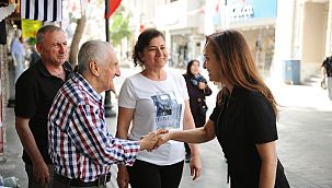 Karşıyaka'da makamdan değil sokaktan yönetim