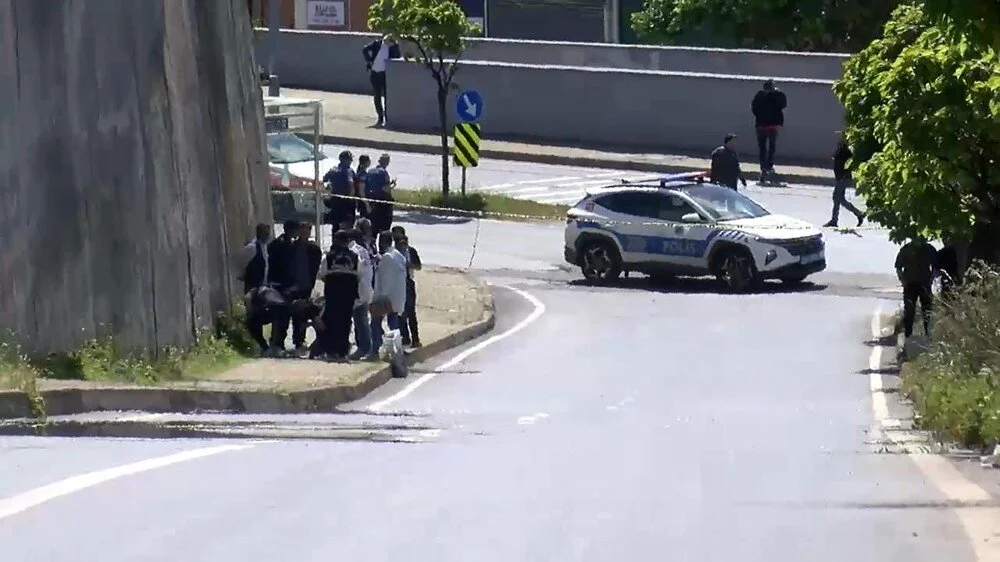 Metro istasyonu çıkışında bomba bulundu