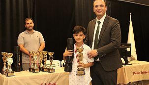 Bornovalı çocukların satranç heyecanı