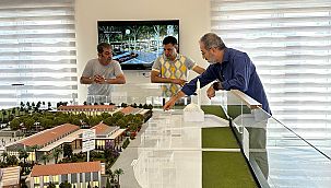 Kuşadası Kent Meydanı'nın yapımı hızla ilerliyor