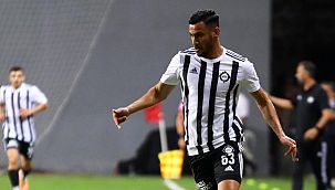 Altay, Deniz Kadah'la sözleşme tazeledi