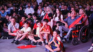 Buca çeyrek final mücadelesini dev ekranda izleyecek