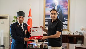 Gazilerden Yiğit'e duygulandıran ziyaret