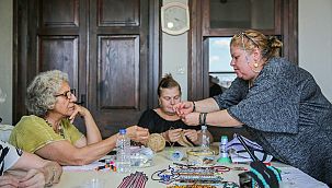 Konak'ın hobi kursları meslek sahibi yaptı