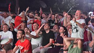 Milli heyecan Bornova'da bir başka yaşanıyor