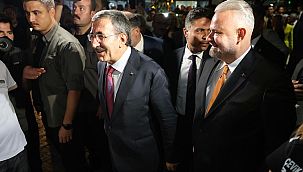 Başkan Pehlivan, Cumhurbaşkanı yardımcısı Cevdet Yılmaz'ı ağırladı