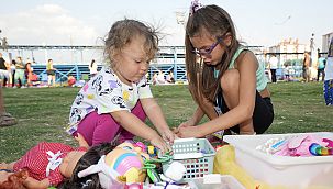 Gaziemir'in çevreci çocukları görev başında