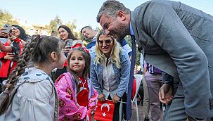 Başkan Duman, çocukların bayram sevincine ortak oldu