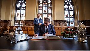 Başkan Tugay ve İzmir heyeti Almanya'da önemli temaslarda bulundu