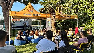 İzmir'de gençlerin deneyim yolculuğu başladı