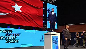 İzmir Spor Zirvesi'nde İstiklal Marşı unutuldu!