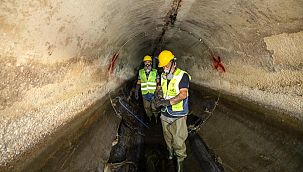 İZSU'dan Büyük Kanal'da temizlik harekâtı
